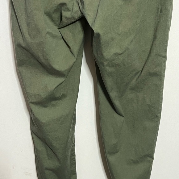 LL Bean Green Pants - Picture 9 of 10